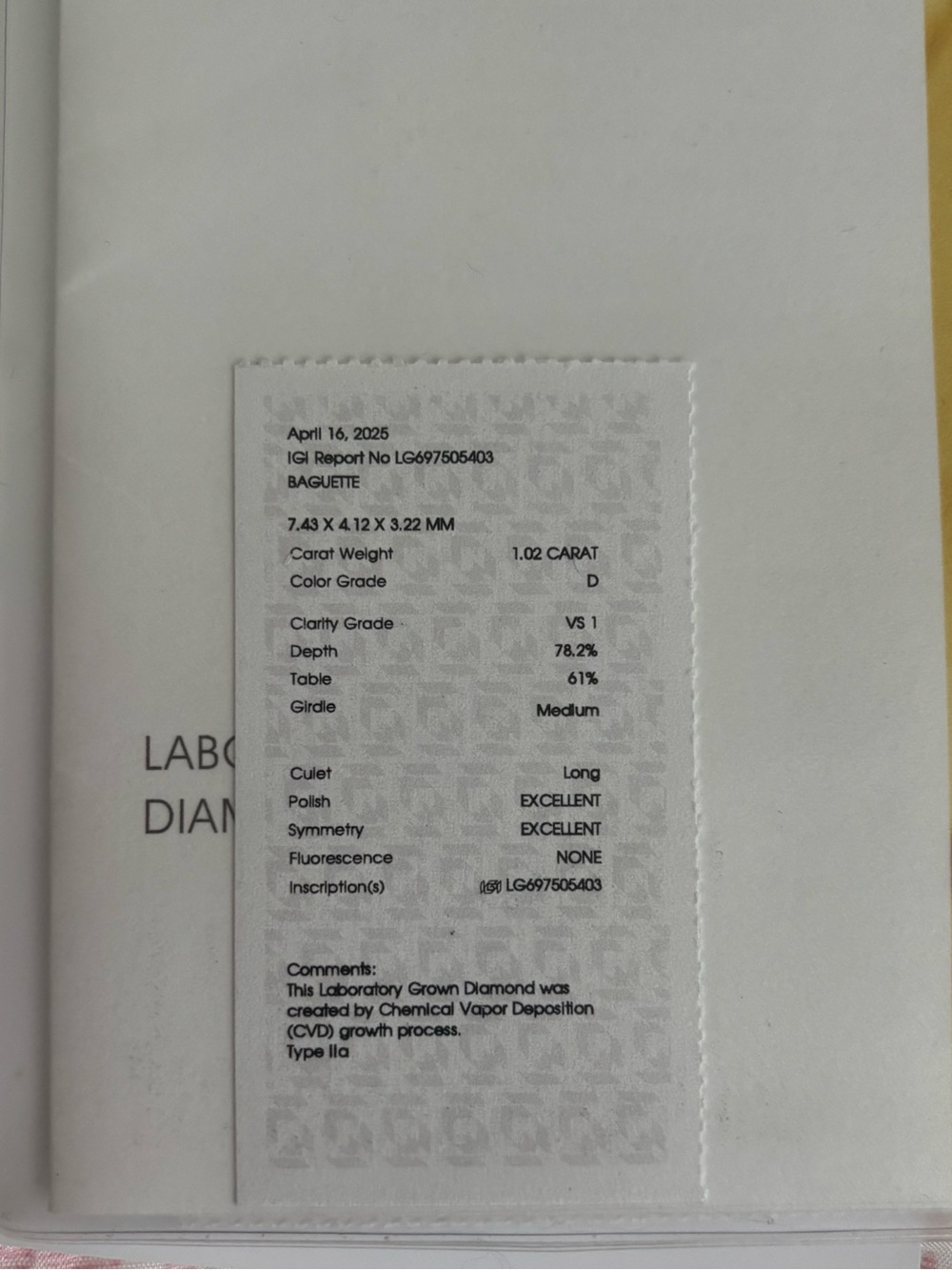 1.02-carat Baguette-cut Lab Diamond - Picture 2 of 2